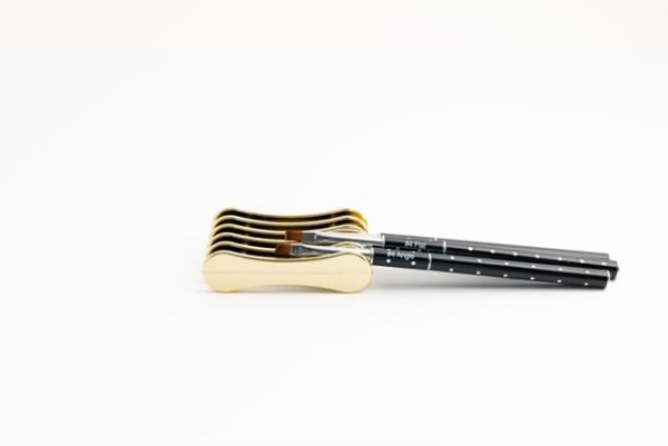 #4 Flat Blinged Gel Brush With Cap - Image 6