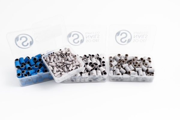 80 GRIT SANDING BANDS 1OO COUNT IN CASE WITH MADREL BIT - Image 5